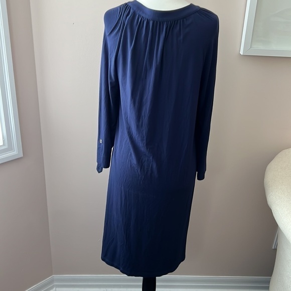 𝅺LILY Pulitzer l Bailor True Navy Button Front V-Neck Roll Tab Sleeve Dress - Picture 4 of 6